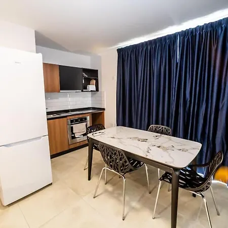 Peaceful Penthouse With Country Views - By Hostmt St. Paul's Bay